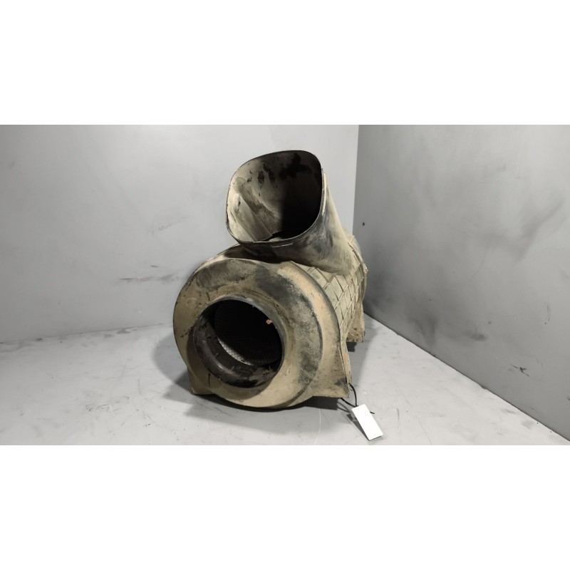 Recambio de filtro aire para scania r i r 500 referencia OEM IAM 1870000 - Blanco 2