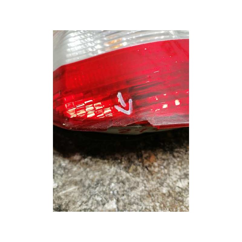 Recambio de piloto trasero izquierdo para bmw serie 1 berlina (e81/e87) 118d referencia OEM IAM  6 PINS 2