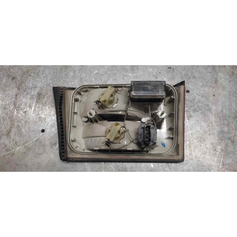 Recambio de piloto trasero derecho interior para bmw serie 5 berlina (e34) 525tds referencia OEM IAM 2