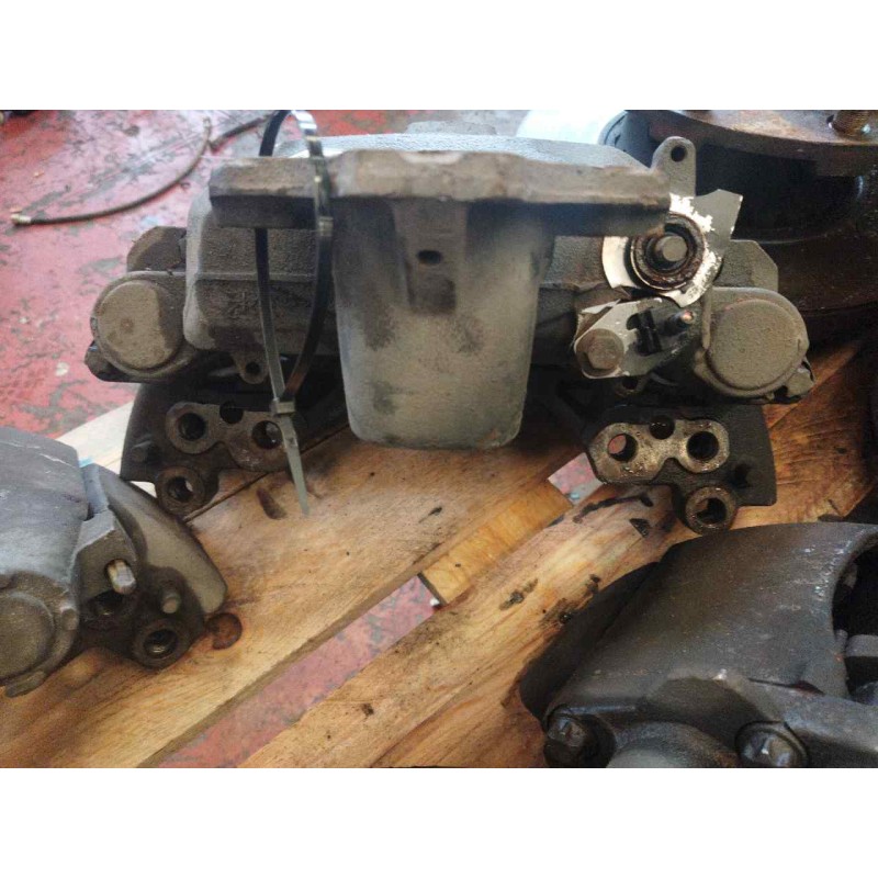 Recambio de pinza freno delantera izquierda para volvo fh 480 12.8 diesel referencia OEM IAM 20527036 - Blanco 2