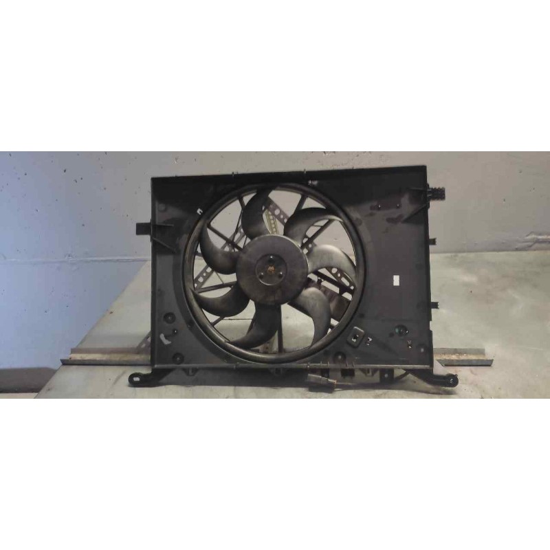 Recambio de electroventilador para volvo s80 berlina 2.4 (103kw) referencia OEM IAM 30680547 - Blanco 4