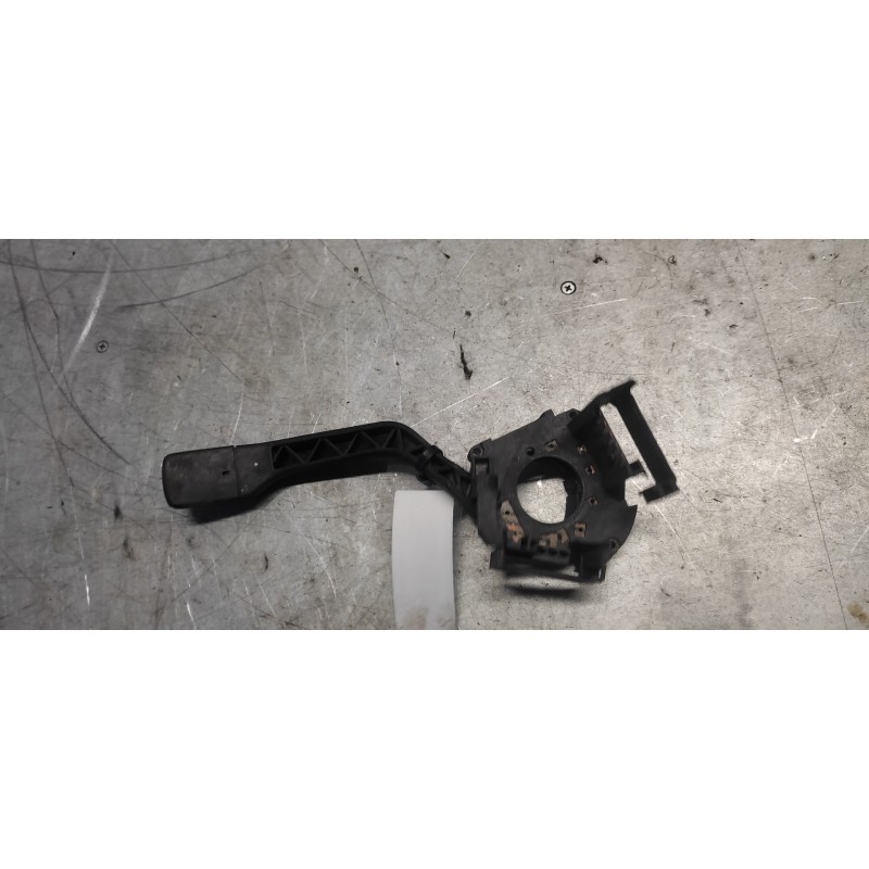 Recambio de mando limpia para volkswagen golf ii (191/193) 1.3 referencia OEM IAM   5/3 PINS 2