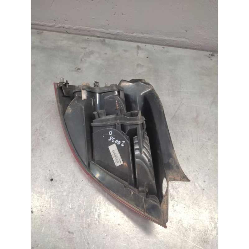 Recambio de piloto trasero derecho para renault megane ii berlina 5p confort dynamique referencia OEM IAM - Negro 2