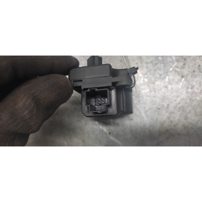 Recambio de motor apertura trampillas climatizador para citroën c5 berlina referencia OEM IAM 4PUH19E616AB 6 PINS 2