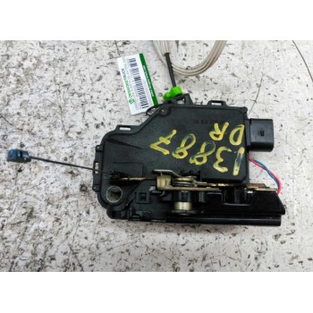 CERRADURA PUERTA DELANTERA DERECHA 