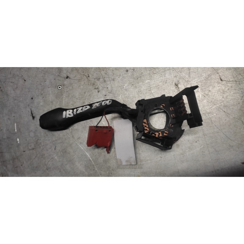 Recambio de mando limpia para seat ibiza (6k1) 1.4 16v referencia OEM IAM 6K6953503AF 5/3 PINS 2