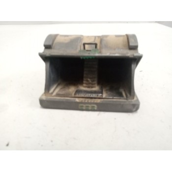 Recambio de cenicero para iveco daily ii caja/chasis 35-12 (15130311, 15130411, 15131111, 15131204, 15131211,... referencia OEM 