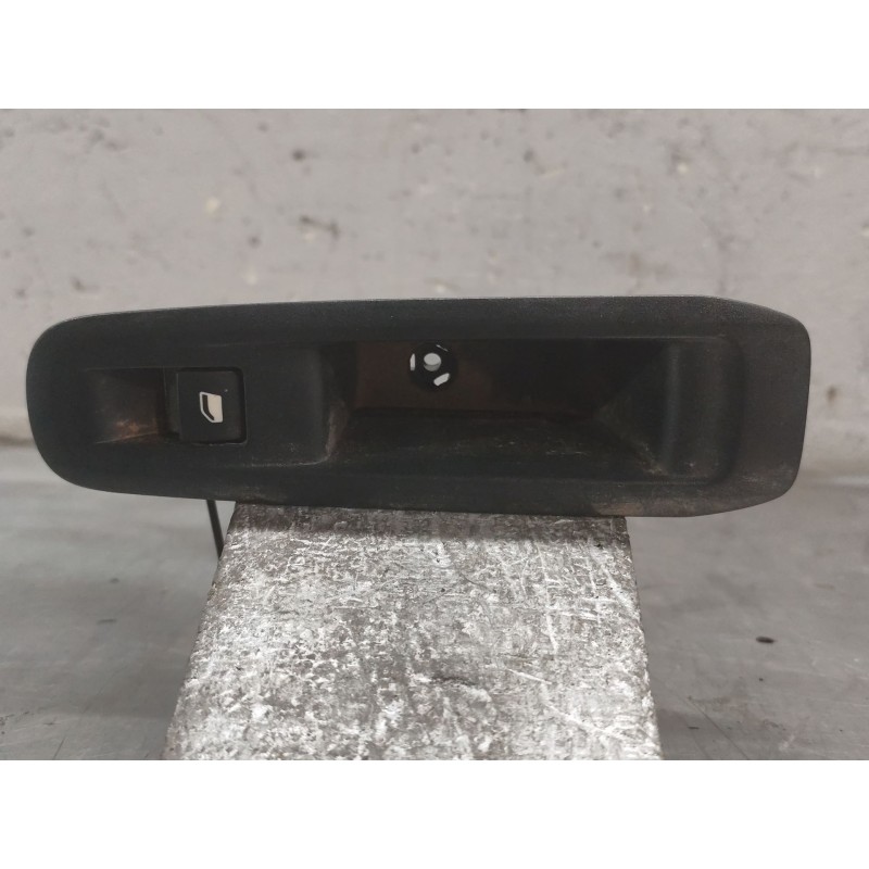 Recambio de mando elevalunas trasero izquierdo para peugeot 308 active referencia OEM IAM   