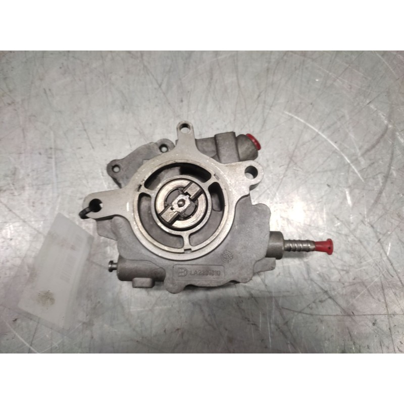Recambio de depresor freno / bomba vacio para volkswagen touareg (7l6) tdi v10 referencia OEM IAM LA2231010  LUK - Verde 2