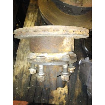 Recambio de buje trasero izquierdo para nissan trucks atleon 35.13 referencia OEM IAM   