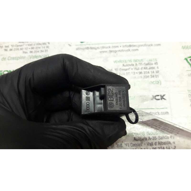 Recambio de mando elevalunas trasero derecho para volkswagen passat berlina (3b3) advance referencia OEM IAM 2
