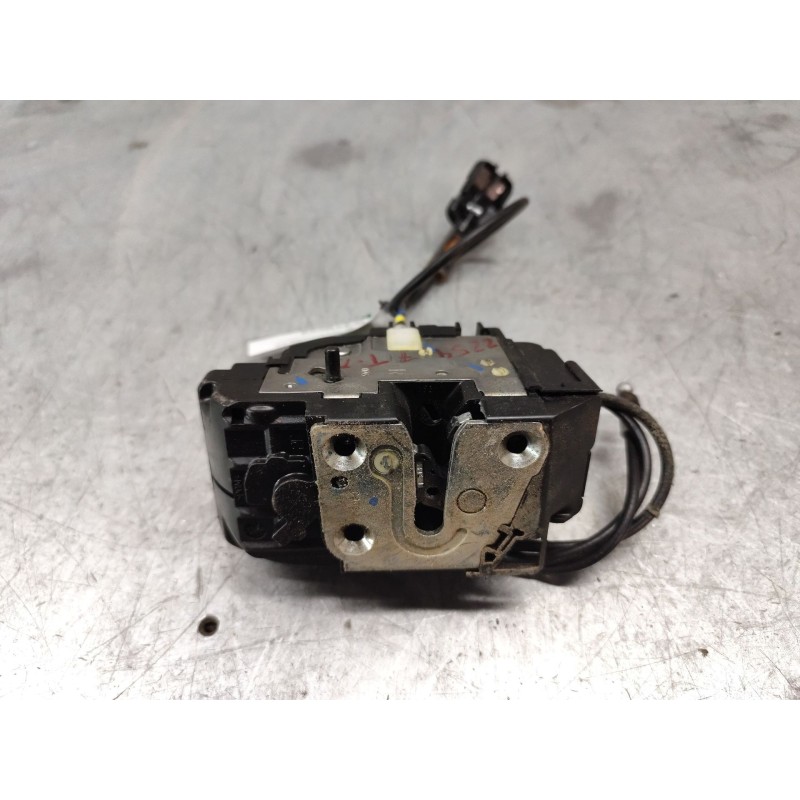 Recambio de cerradura puerta trasera derecha para nissan note (e11e) acenta referencia OEM IAM 3 PINS  