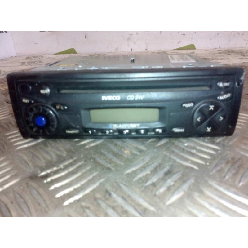 Recambio de sistema audio / radio cd para iveco stralis (as) fsa t / fp lt 4x2 gran espacio referencia OEM IAM 41221017 BLAUPUNK - Blanco