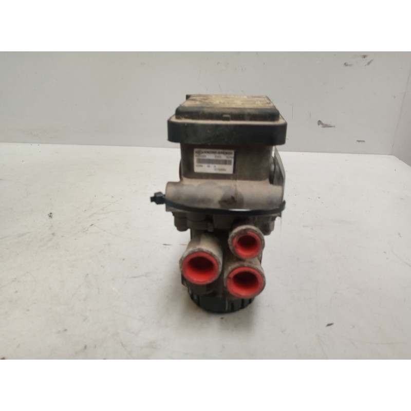 Recambio de valvula aire para volvo fh xxx 12.8 diesel referencia OEM IAM 21122034  K021203
