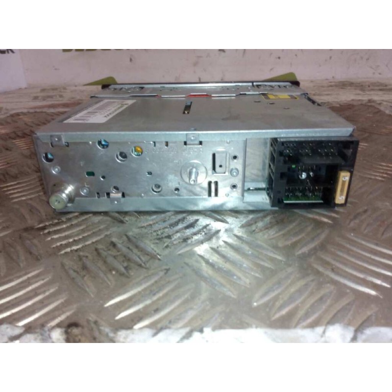 Recambio de sistema audio / radio cd para iveco stralis (as) fsa t / fp lt 4x2 gran espacio referencia OEM IAM 41221017 BLAUPUNK - Blanco 3