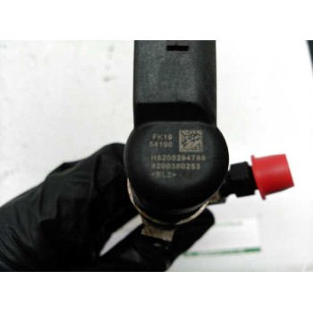 Recambio de inyector para renault megane ii berlina 3p confort expression referencia OEM IAM 8200380253  