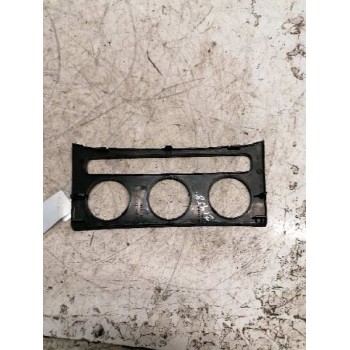 Recambio de guarnecidos varios para volkswagen passat berlina (3c2) highline referencia OEM IAM 3C0863100  