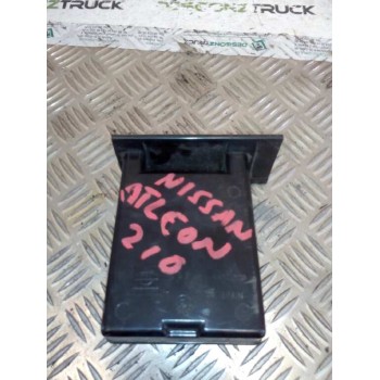 Recambio de cenicero para nissan trucks atleon atleon 150.21 referencia OEM IAM 688009X400 44390601 
