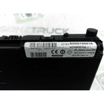 Recambio de caja reles / fusibles para renault scenic ii confort dynamique referencia OEM IAM 8200780018 CENTRALITA BODY 