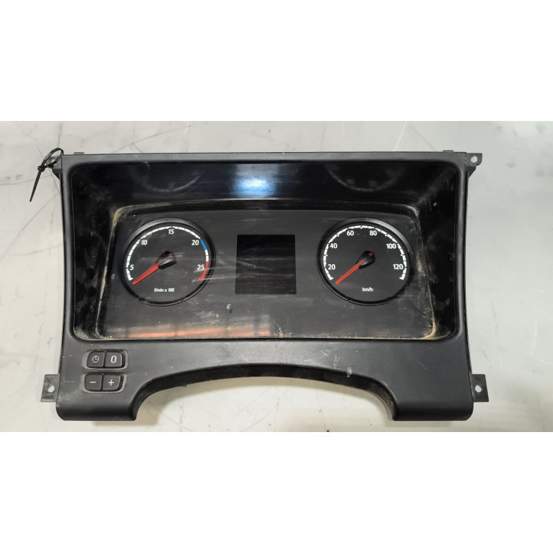 Recambio de cuadro instrumentos para scania magnus referencia OEM IAM 1893843 2303334 2627472