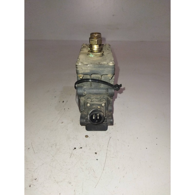 Recambio de interruptor para iveco stralis (as) 11.1 diesel referencia OEM IAM 5801611738 INTERRUPTOR GENERAL - Blanco 2