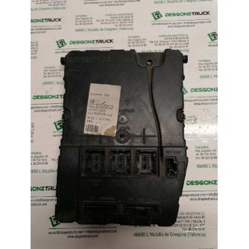 CAJA RELES / FUSIBLES 8200306434 S118400220C 
