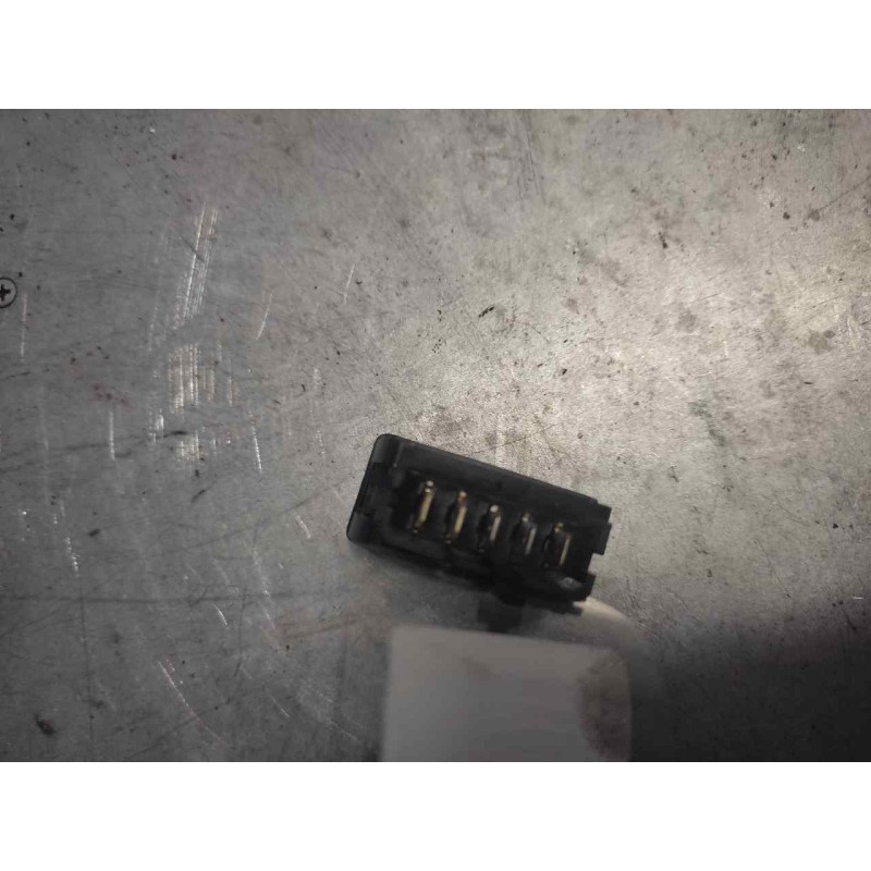 Recambio de mando elevalunas delantero izquierdo para citroën xsara picasso 1.6 hdi 90 exclusive referencia OEM IAM   5 PINS - Gris 2