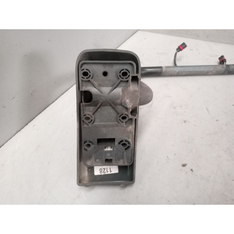 Recambio de brazo retrovisor izquierdo para man tgl 8.180 fc, frc, flc, flrc (180cv) referencia OEM IAM 3