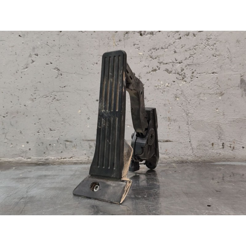 Recambio de pedal acelerador para hyundai i30 (gd) 1.6 crdi referencia OEM IAM 327003XXXX  