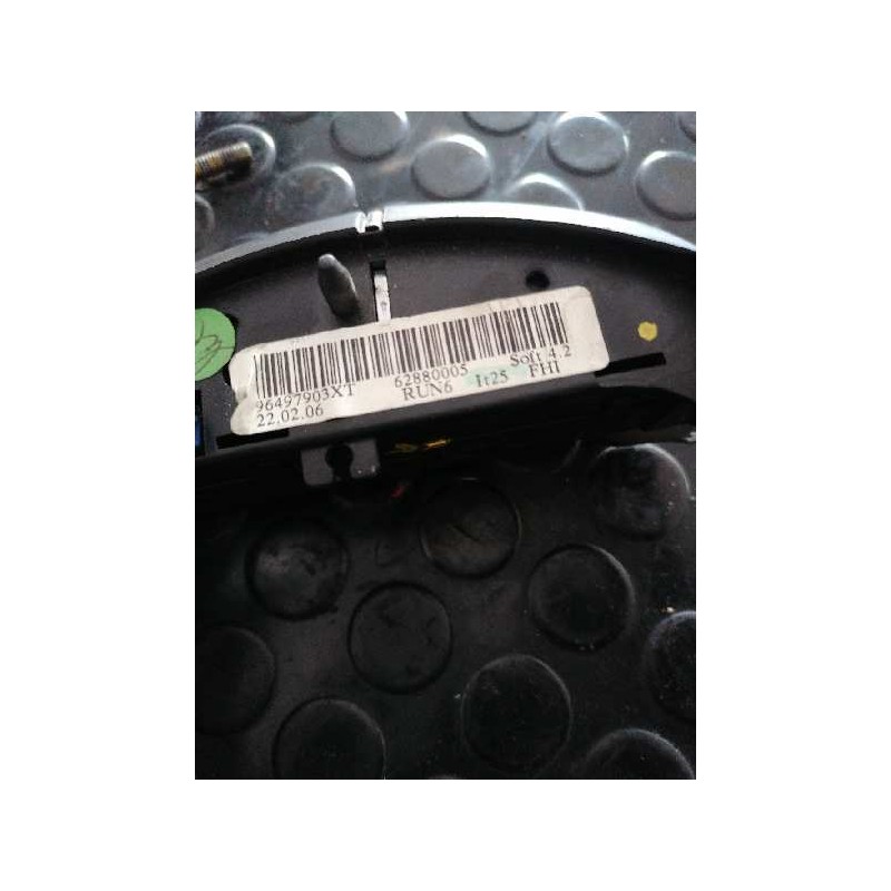 Recambio de mando volante para citroën c4 coupe vtr referencia OEM IAM - Negro 3