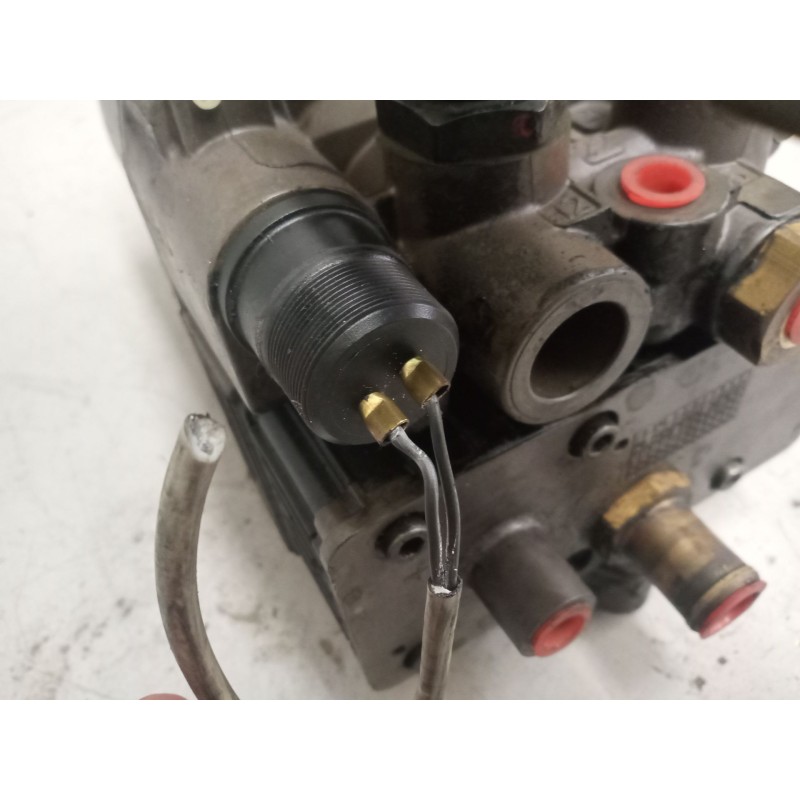Recambio de valvula aire para scania trucks serie 4 bus k 124 referencia OEM IAM 1743859 HALDEX 78986 - Blanco 6