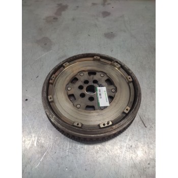 Recambio de volante motor para renault scenic ii 1.5 dci diesel referencia OEM IAM   