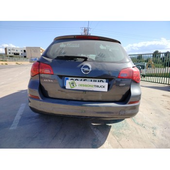 opel astra j sports tourer (p10) del año 2011