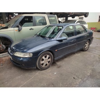 opel vectra b berlina del año 2001