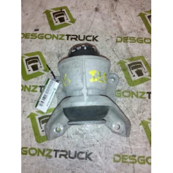 Recambio de soporte motor para renault trucks mascott 160 dxi referencia OEM IAM 5010435168 90519800 