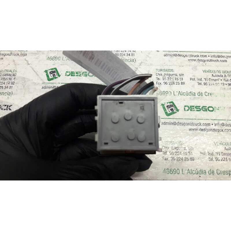 Recambio de mando elevalunas delantero izquierdo para chrysler neon (pl) 1.8 le referencia OEM IAM 4793181 2