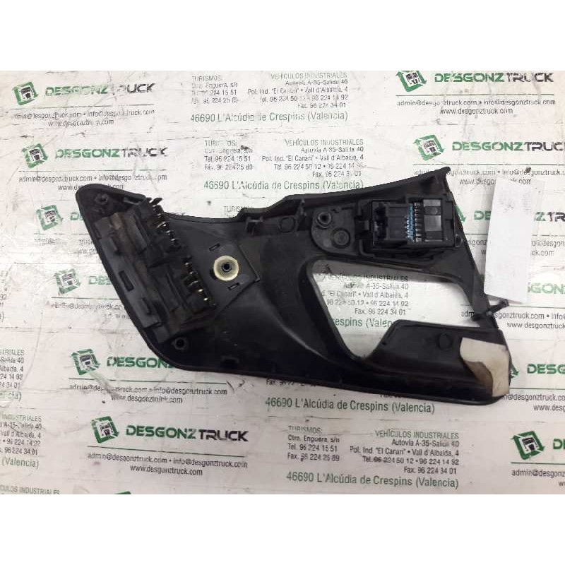 Recambio de mando elevalunas delantero izquierdo para citroën xantia berlina 2.0 hdi 90/110 attraction referencia OEM IAM 961305 3