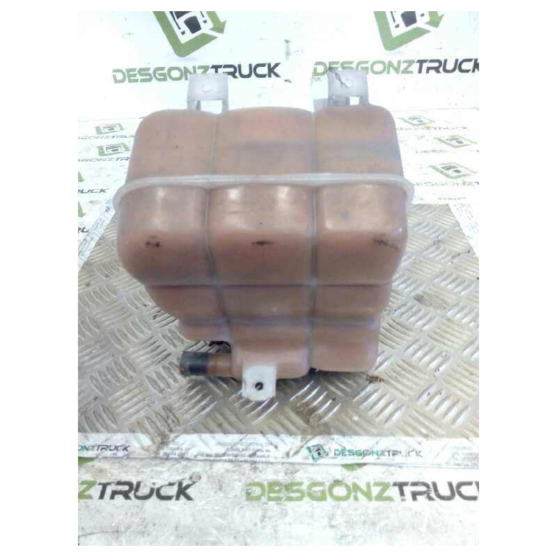 Recambio de deposito expansion para iveco daily caja abierta / volquete referencia OEM IAM - Blanco 3