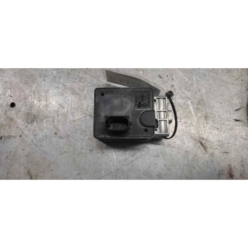 Recambio de modulo electronico para renault megane iii berlina 5 p dynamique referencia OEM IAM 8200604932 6 PINS - Negro 3