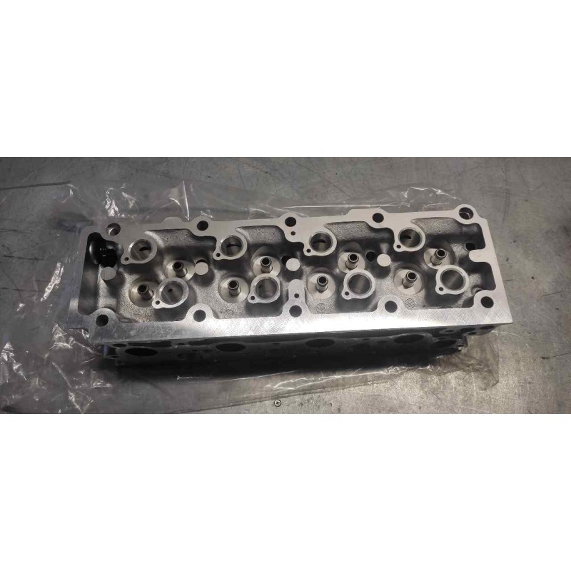Recambio de culata para opel kadett e gl berlina referencia OEM IAM  NUEVO 2
