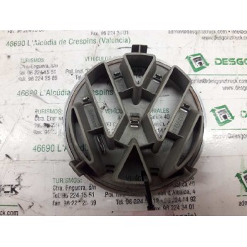 Recambio de emblema para volkswagen polo berlina (6n1) básico referencia OEM IAM 3A0853601  