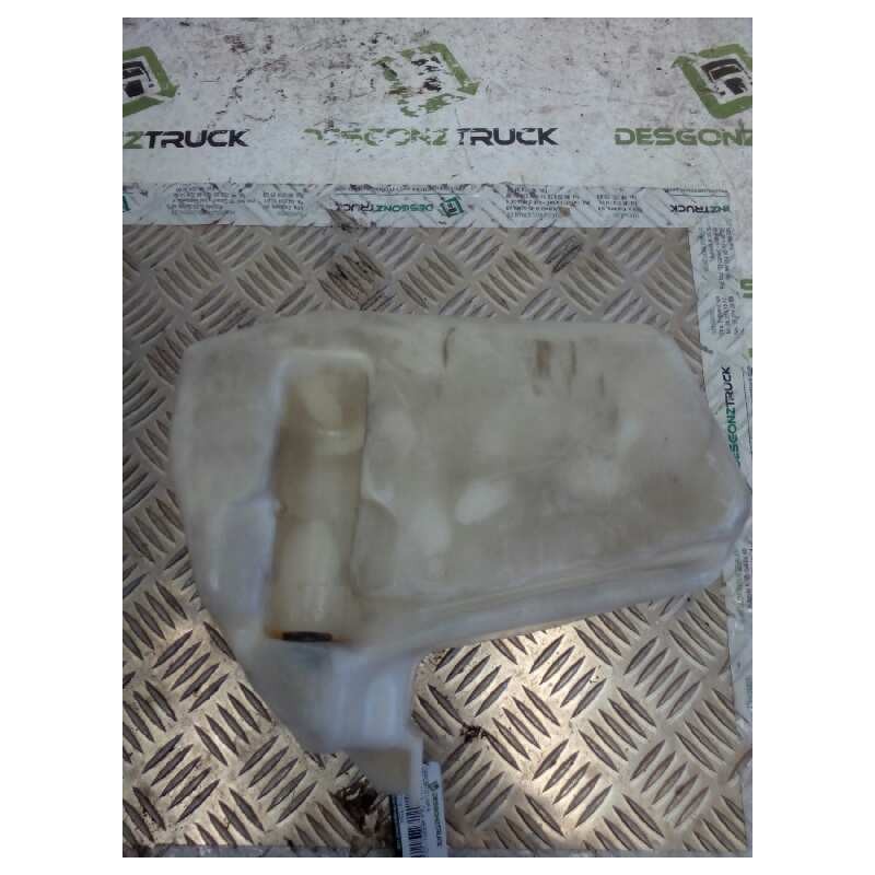 Recambio de deposito limpia para iveco daily caja abierta / volquete referencia OEM IAM - Blanco 3