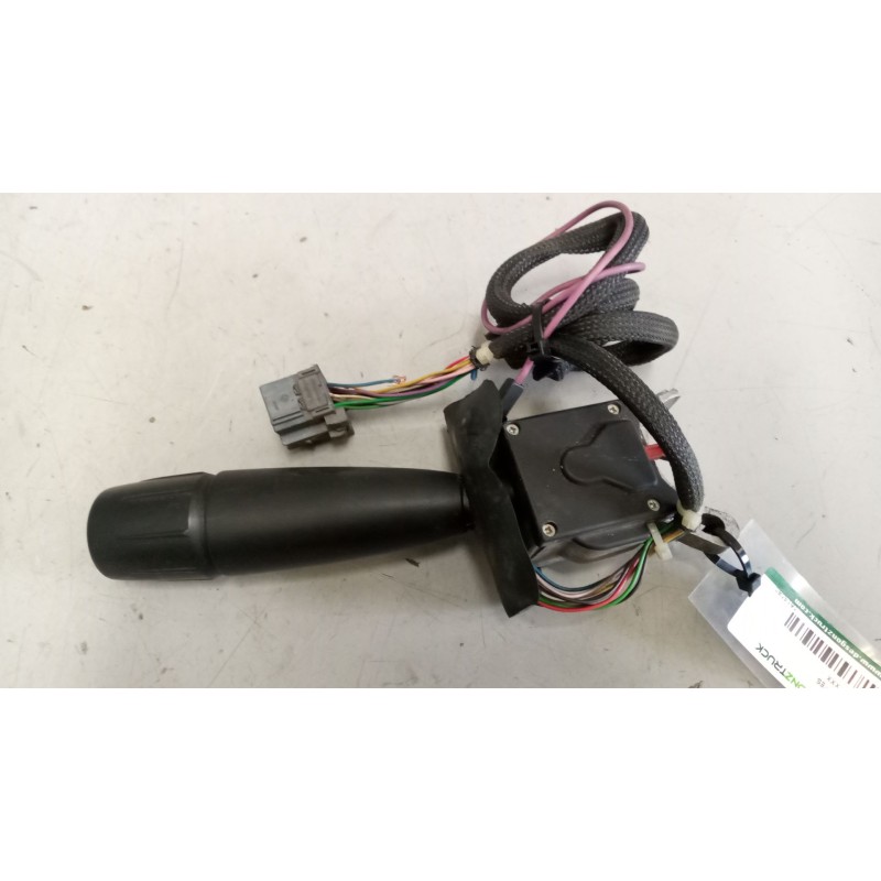 Recambio de mando intermitentes para daf serie xf105.xxx 12.9 diesel referencia OEM IAM 1615080  