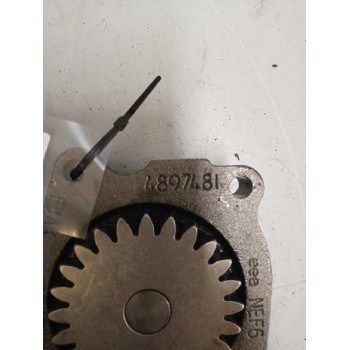 Recambio de bomba aceite para iveco eurocargo 05.03  5.9 diesel referencia OEM IAM 4897481  
