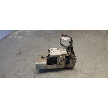 CERRADURA PUERTA DELANTERA DERECHA YC1AV21812AN 