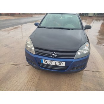 opel astra h berlina del año 2004