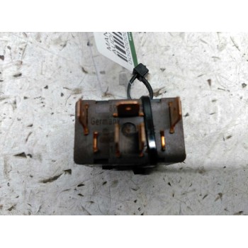 Recambio de mando elevalunas trasero derecho para audi 80 avant 2.0 cat (abt) referencia OEM IAM   