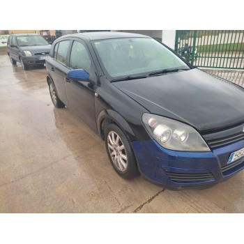 opel astra h berlina del año 2004
