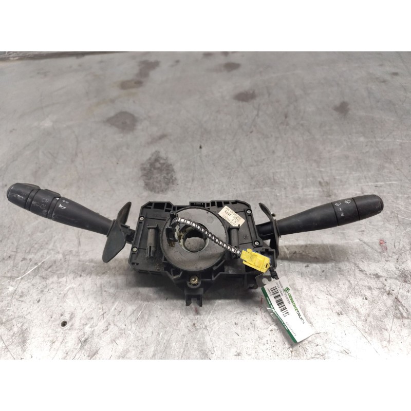 Recambio de mando multifuncion para dacia logan 1.6 cat referencia OEM IAM 8200213173  