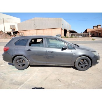opel astra j sports tourer (p10) del año 2011